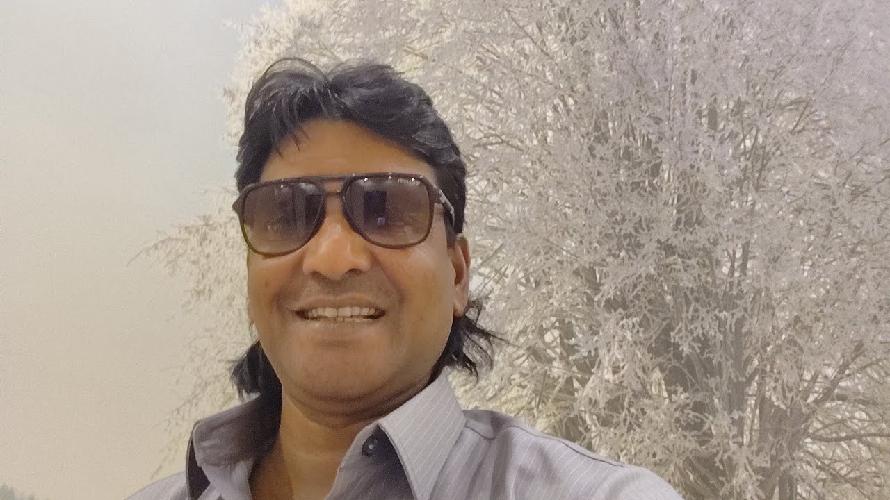 Bholaparasad 123 अगर तुम्हे किसी ने दुखी किया तो बुरा मत मानना लोग उसी पेड़ पत्थर मारते हैं जिसका फल