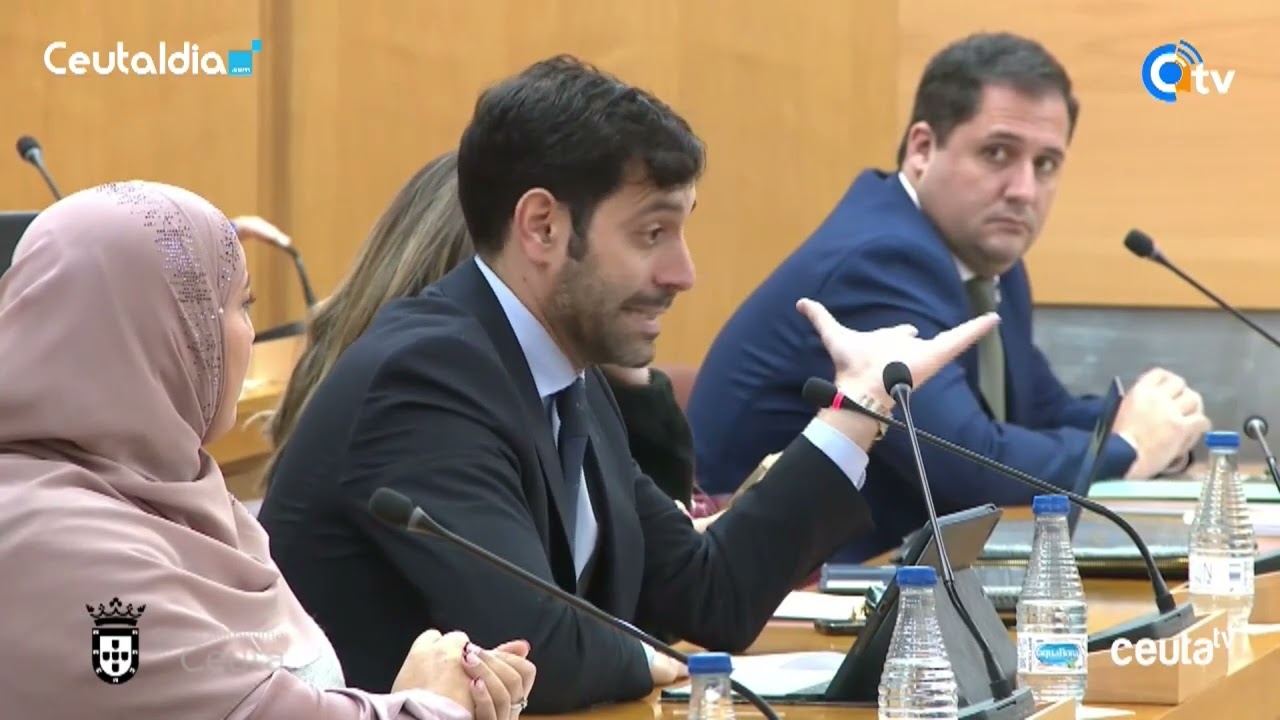 El Gobierno insiste en que agilizará las licencias de apertura pero pide la documentación correcta