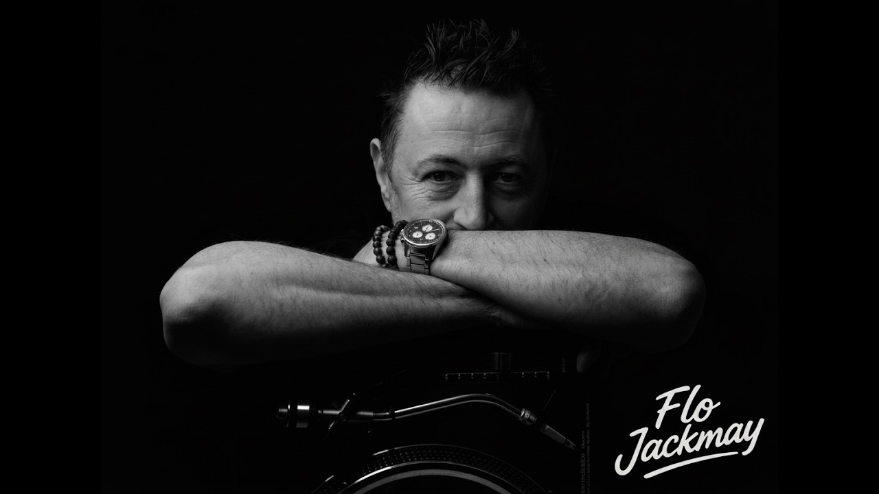 Good Deep music for an aperitif