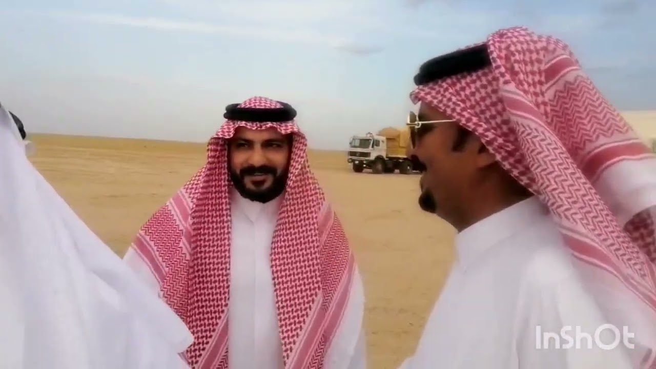 شيخ شمل قبائل بني رشيدعبدالرحمن  مطني بن براك يقيم مأدبةعشاعند مقر ابله للشيخ عبدالكريم رباح الحربي