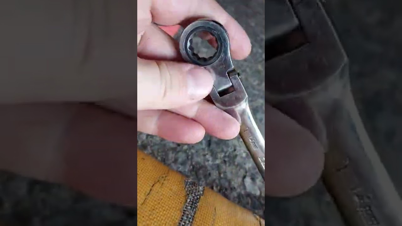 2004 Mazda MPV Tranny Slipping/Shifting Funny & How To Change A Quart Of Tranny Fluid