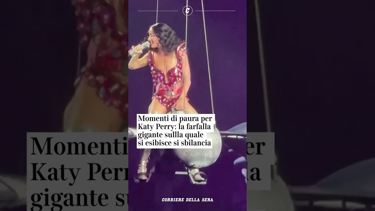 Momenti di paura per Katy Perry: la farfalla gigante su cui si esibisce si sbilancia #shorts #news
