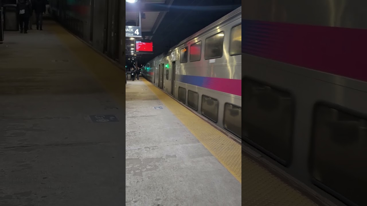 NJ Transit train departing Metropark station