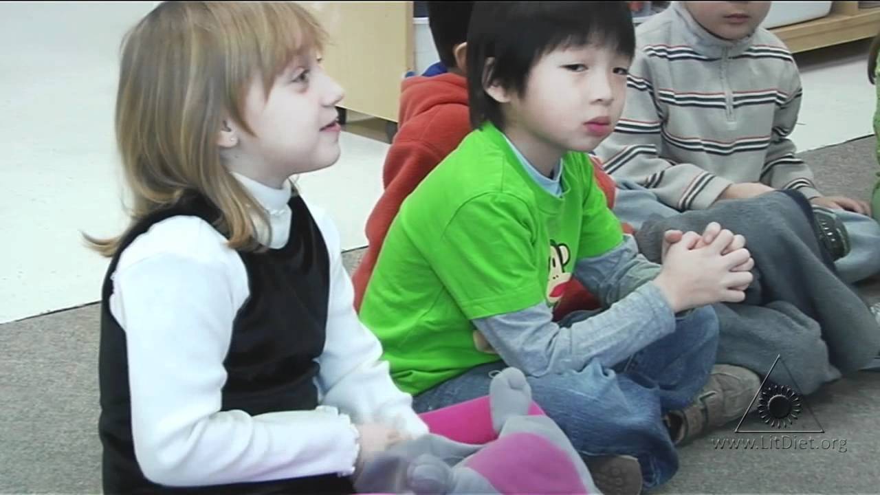 Community Circle: Fostering Oral Language Development