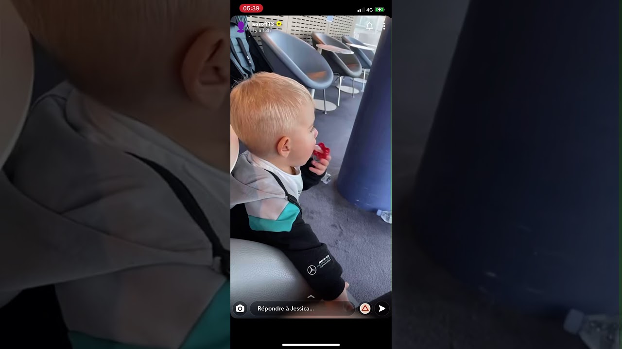 Jessica et Thibault rentrent en France ! Elle joue avec son bébé ! Trop trop mignon !