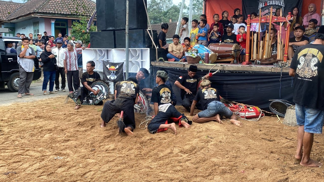 KALAPAN TURONGGO CEMPOKOK JOYO PARAS PONCOKUSUMO