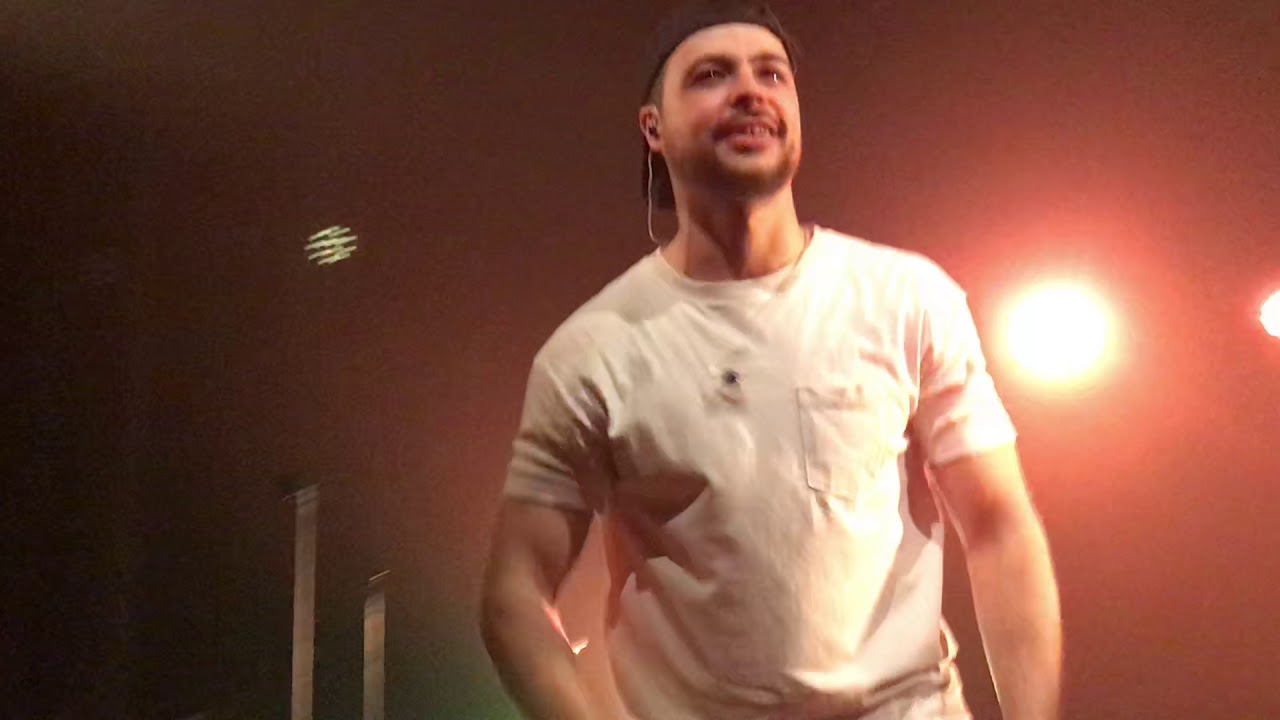 BerywaBe font leur show avec un passage d’une TV pour le Battle entre Beasty & Wawad 🔥