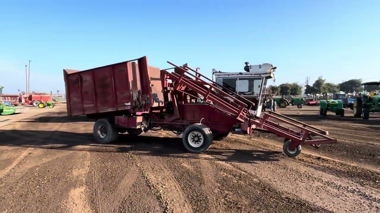 Freeman 5200 Big Bale Wagon