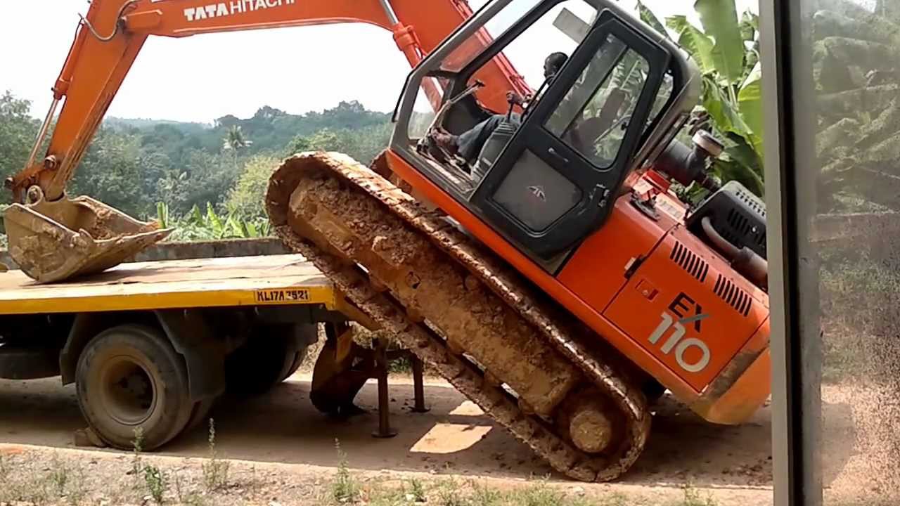 hitachi loading on lorry