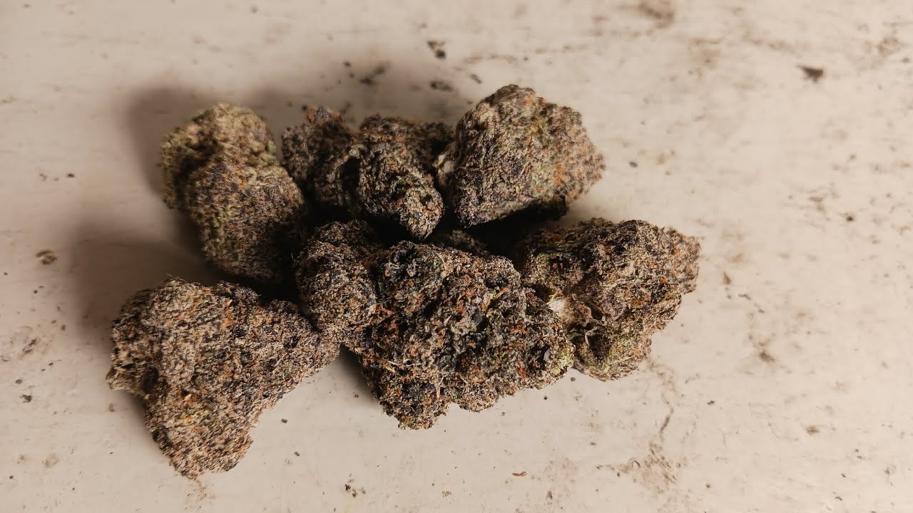Weed Review #134 Rainbow Runtz