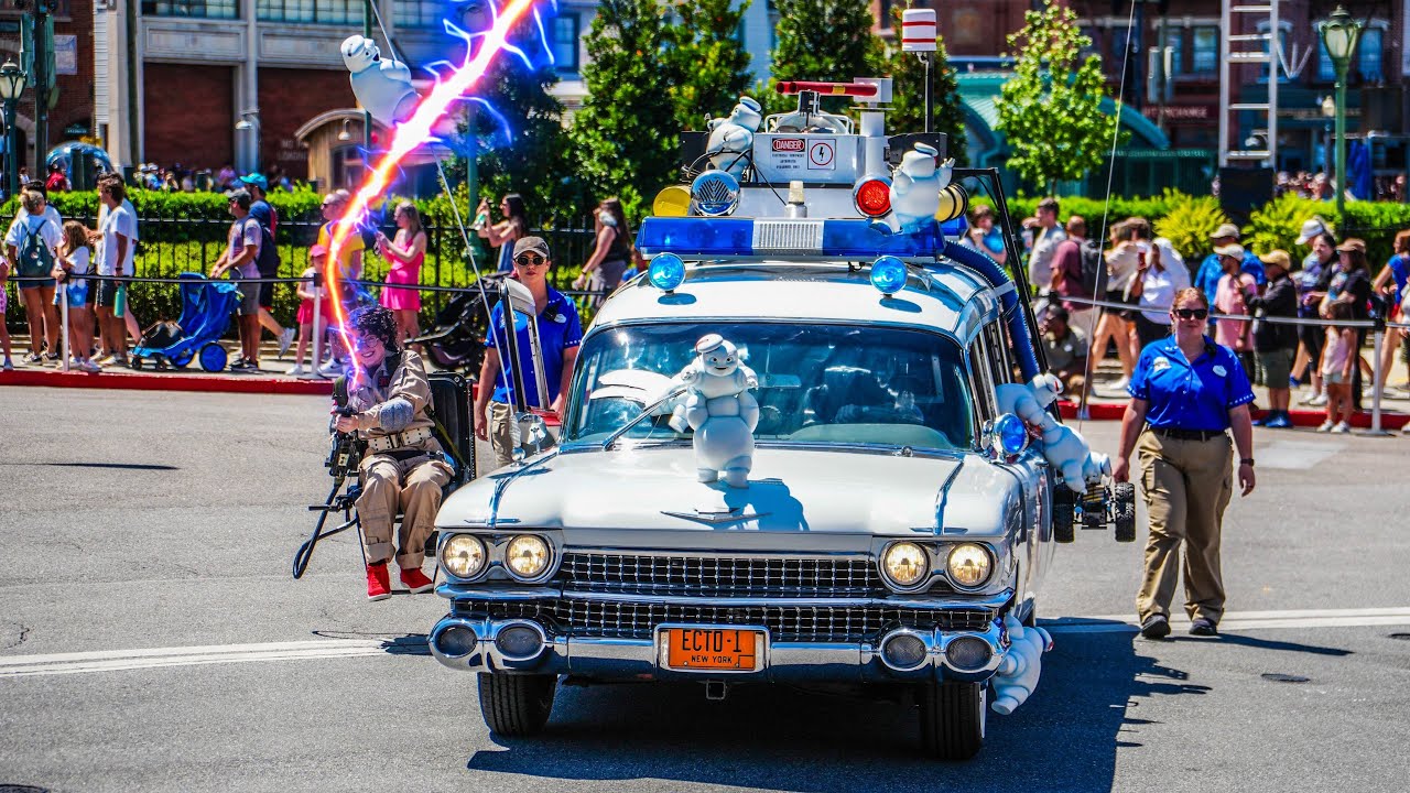 Universal Mega Movie Parade at Universal Orlando Resort 4.16.25