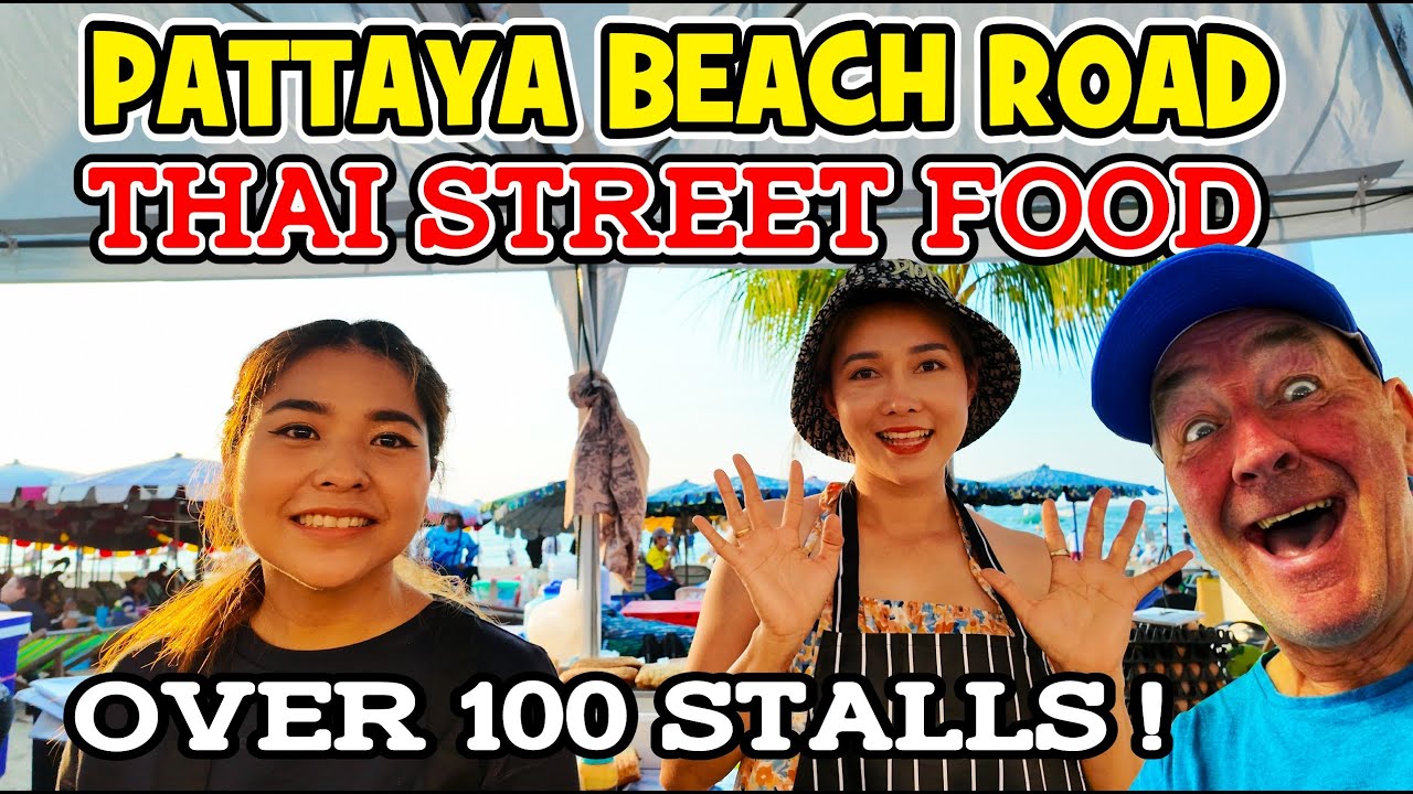 Thai Street Food.  Beach Road Pattaya Thailand. 30th December 2023.