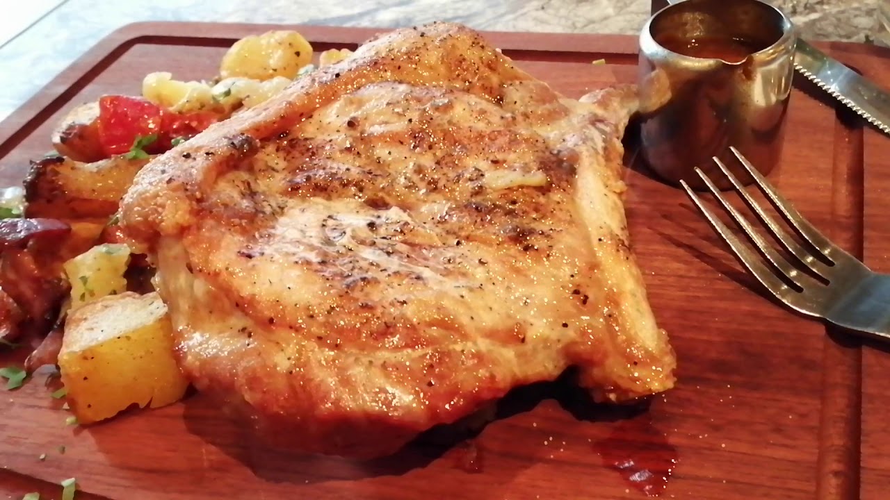 HK Restaurant - Delicious Pork Chop