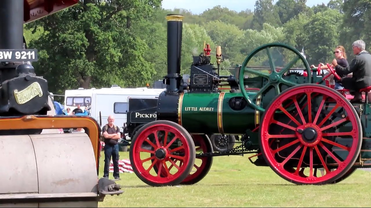Engines return from the Grand Steam Parade - Astle Park Traction Engine Rally 2025