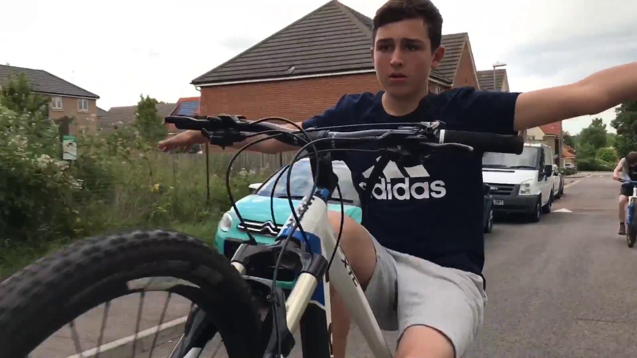 AFTER SCHOOL WHEELIE SESH W/ @littleharry15 // @harrison._.smith // @james_priestley02