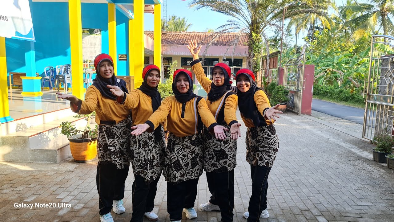 Yel yel posyandu Desa Arjowinangun