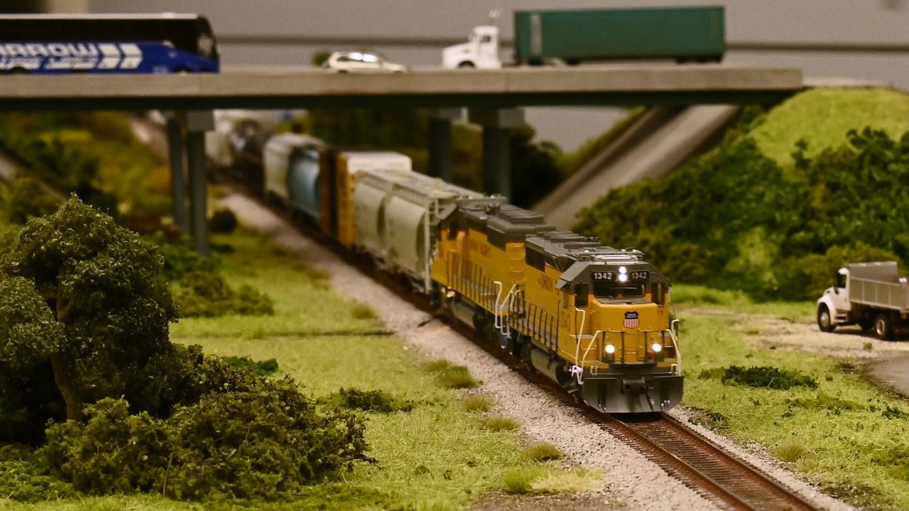 HO Scale Action at Deshler Free-Mo 2025