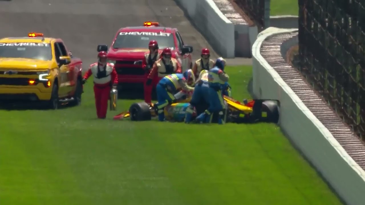 IU HEALTH FELLOW // INDYCAR MEDICAL TEAM
