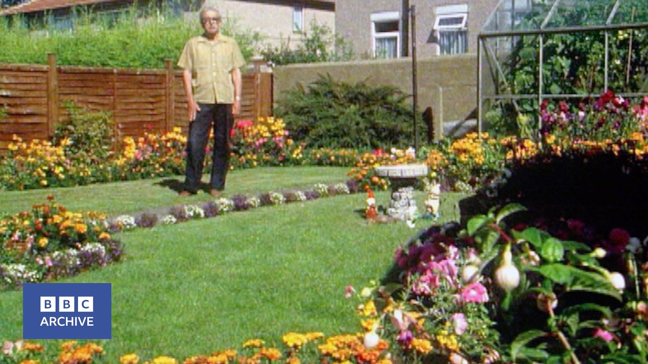 1991: The Five Lawns of Maurice Pope | Little England | BBC Archive