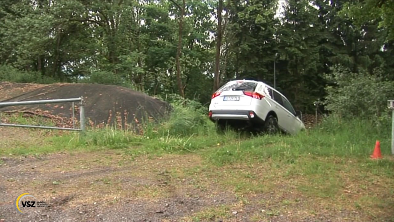 Onlinemotor Mitsubishi Outlander 2.2DI D offroad im Verkehrssicherheitszentrum Olpe