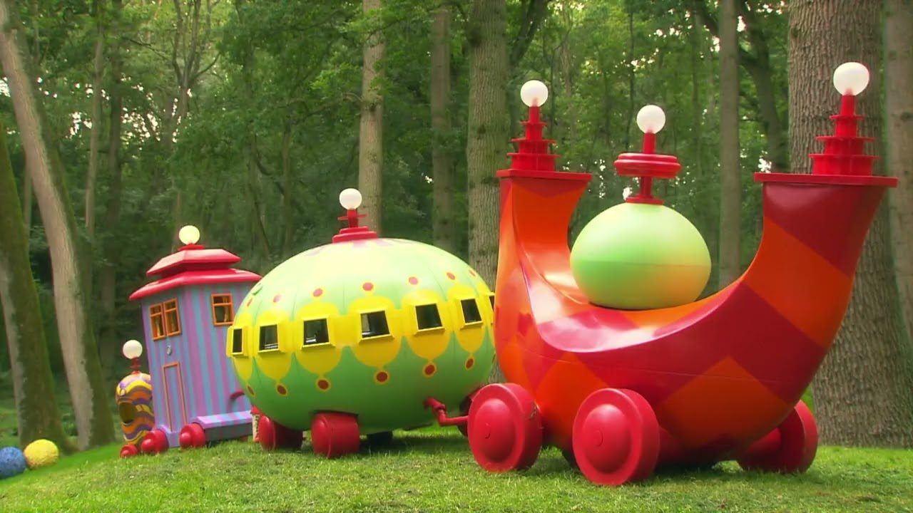 Los ni&ntilde;os pontipinos en el tejado | El Jard&iacute;n de los Sue&ntilde;os | Programa para antes de dormir