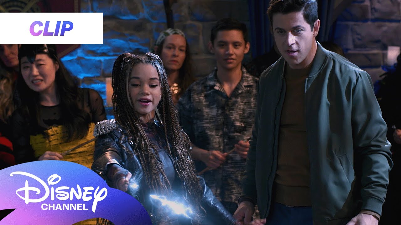 Wizards Beyond Waverly Place | Billie & Justin Compete in Battle of the Wands | @disneychannel