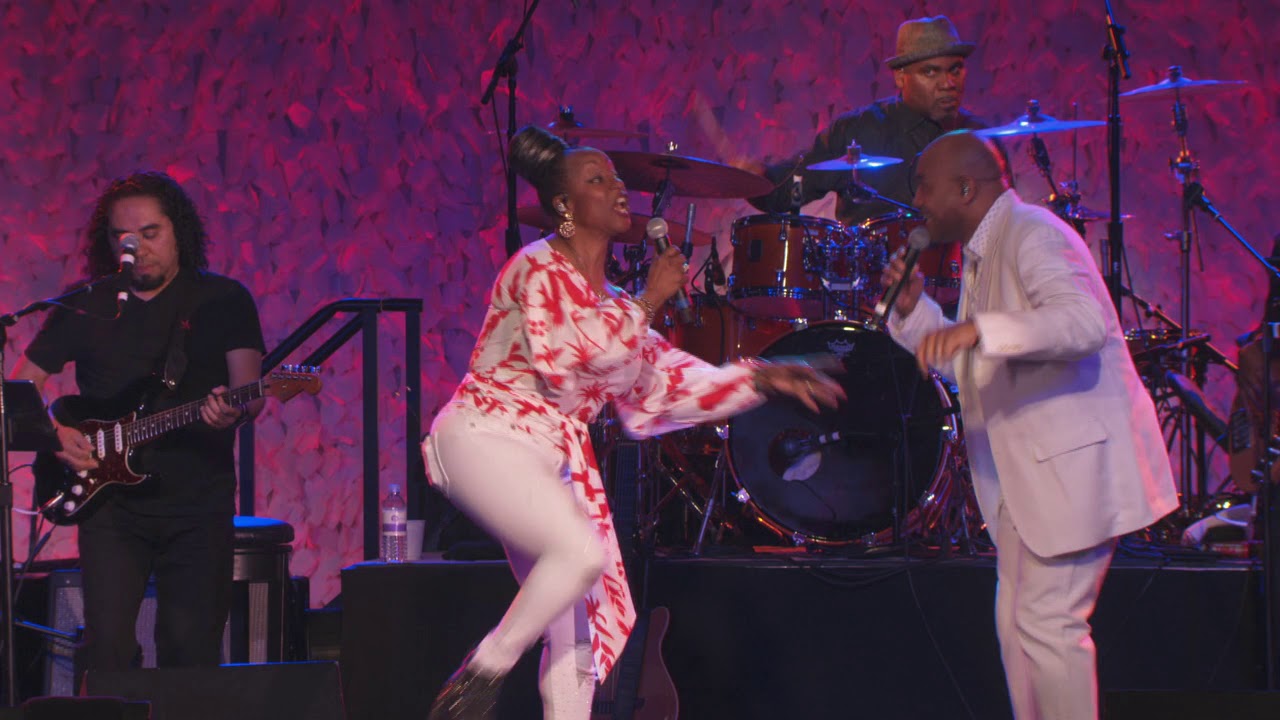 We're In This Love Together - Chris Walker & Regina Belle Live