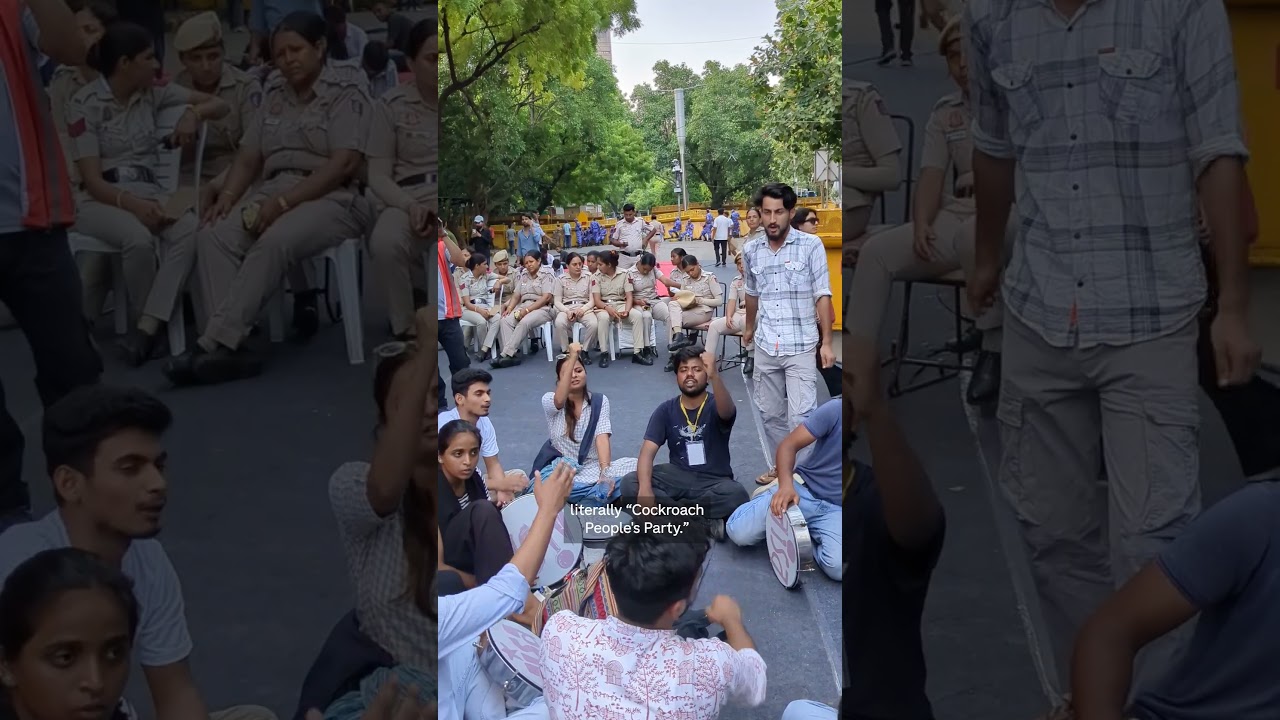 India's frustrated students demand the resignation of the country&rsquo;s education minister