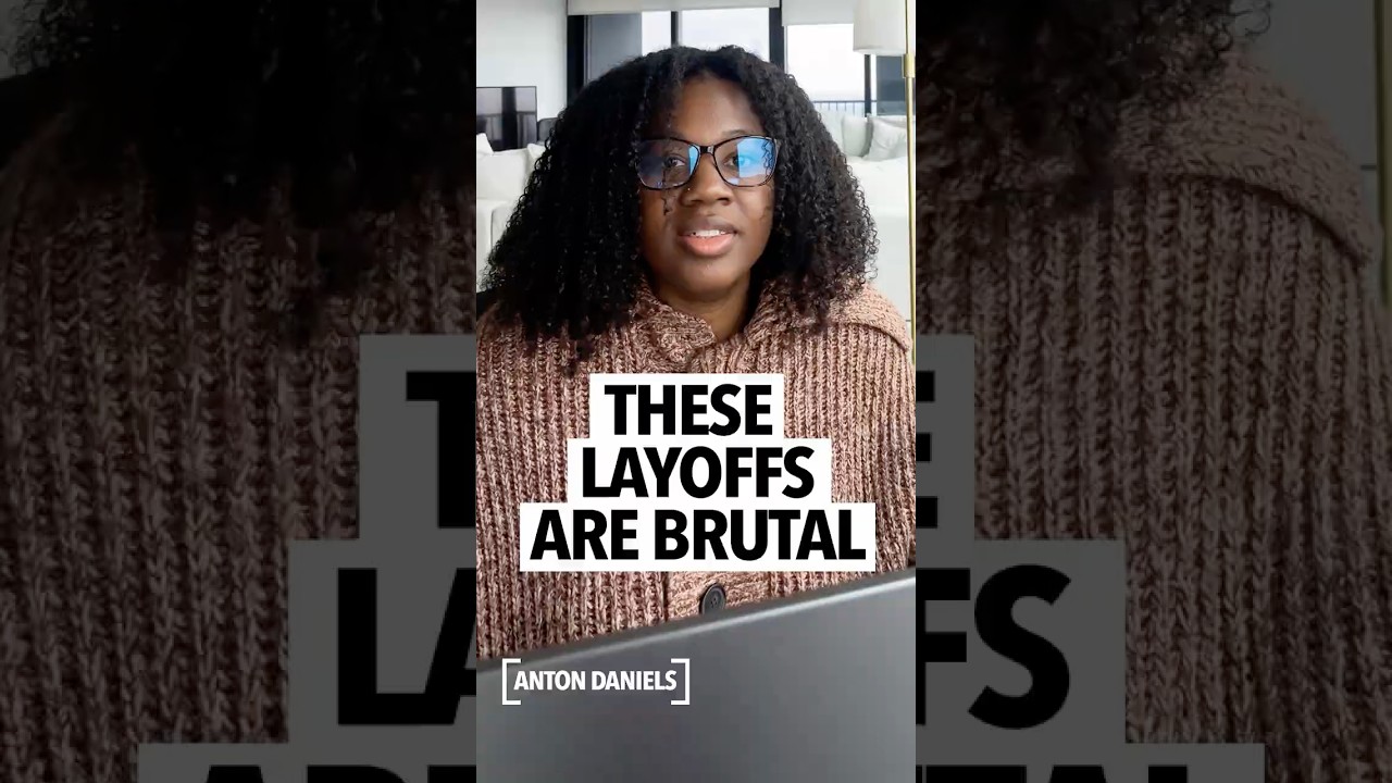 Kobieta straciła pracę, ponieważ pracowała w domu, siedząc przy komputerze