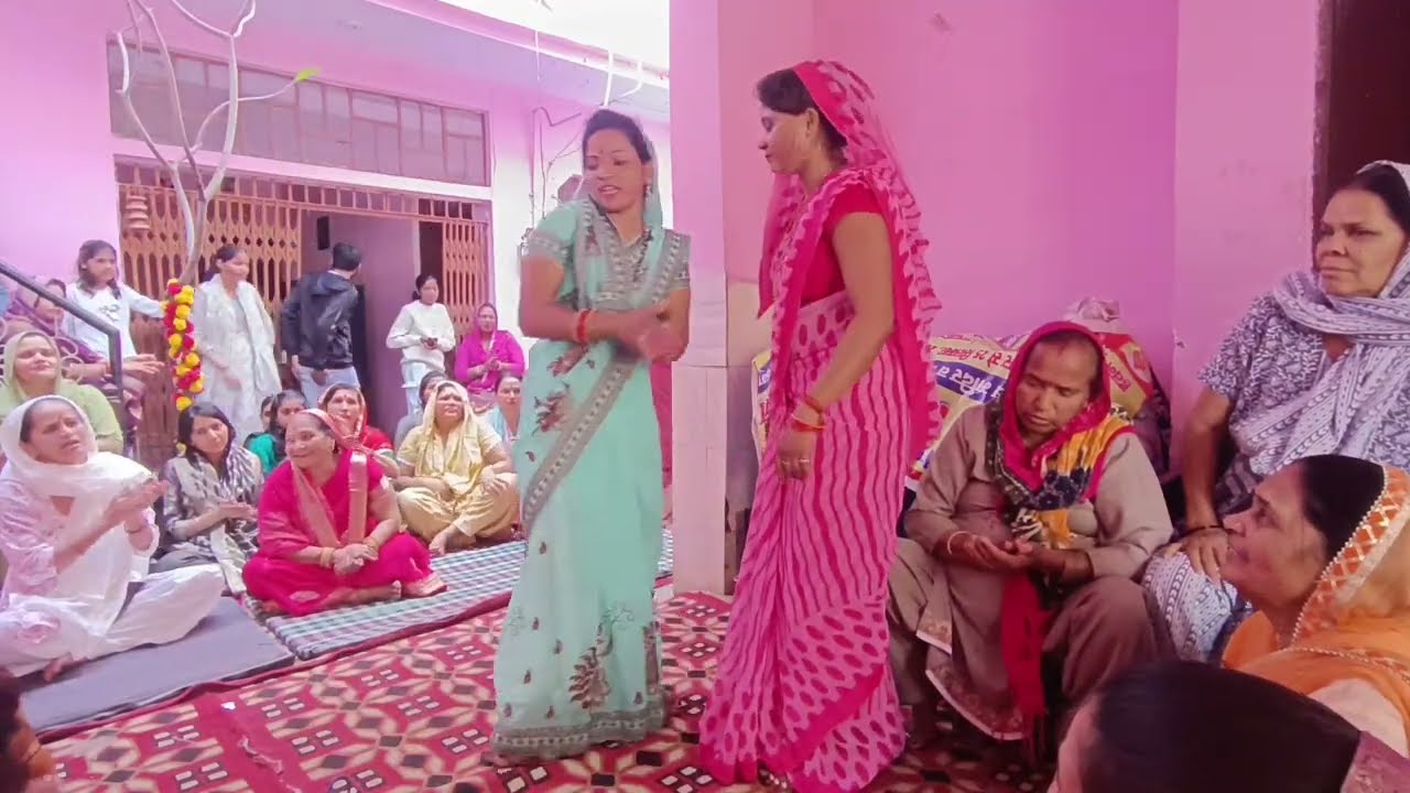  #फागुन  में  पूजा  ne किया बिरज की होली डांस 💃आज बिर्ज म होली रे रसिया 🍃रिकॉड तोड़ा #youtub #dance 