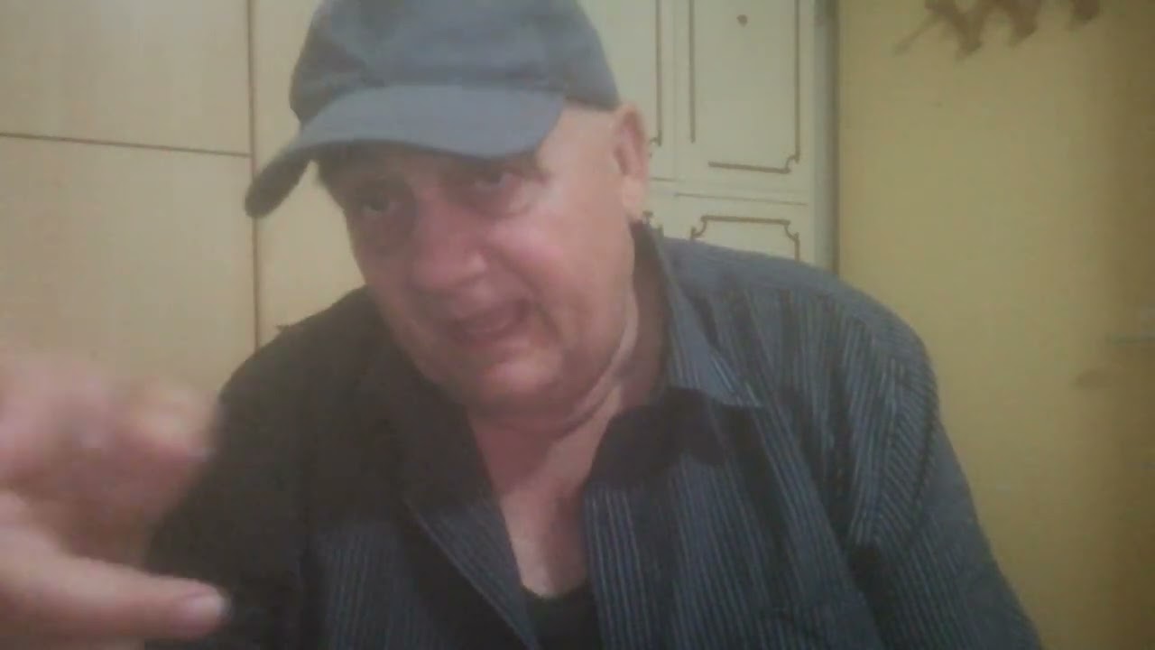 Grande brano del Super Battisti dal titolo Dove arriva quel cespuglio cantato dal sottoscritto. 🎤🎵🎧🎼