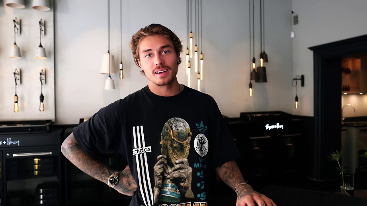 JOHNNY EDLIND x BUSTER + PUNCH | INTERVIEW + UNBOXING