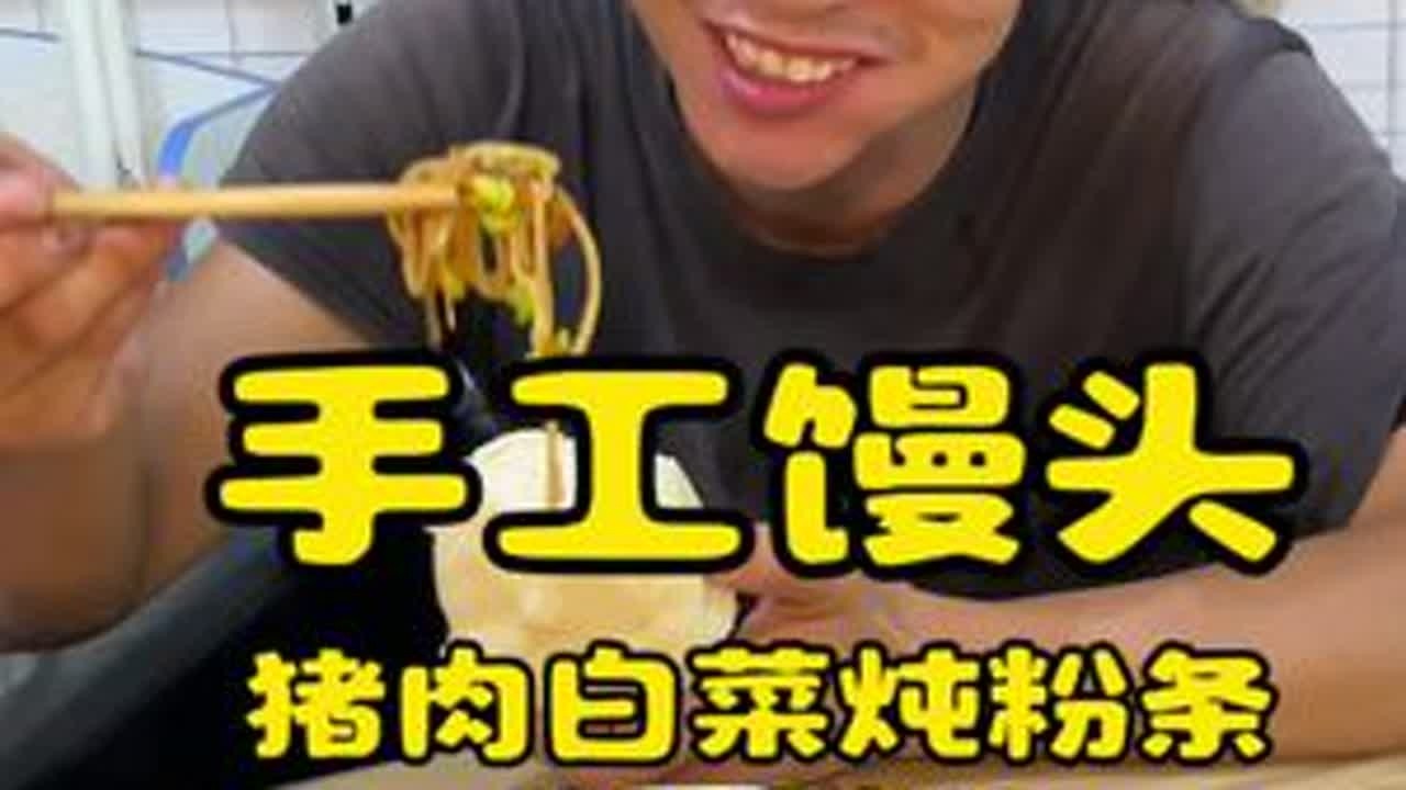 夫妻是战友，不是对手:年轻时谈情说爱，中年后并肩作战，家不是讲理的地方，是讲爱的地方。对外，你们是合伙人，一致对外，闷声发财，对内你们是盟友，分工合作，共同养育，别再为谁洗碗谁拖地争。你们共同...