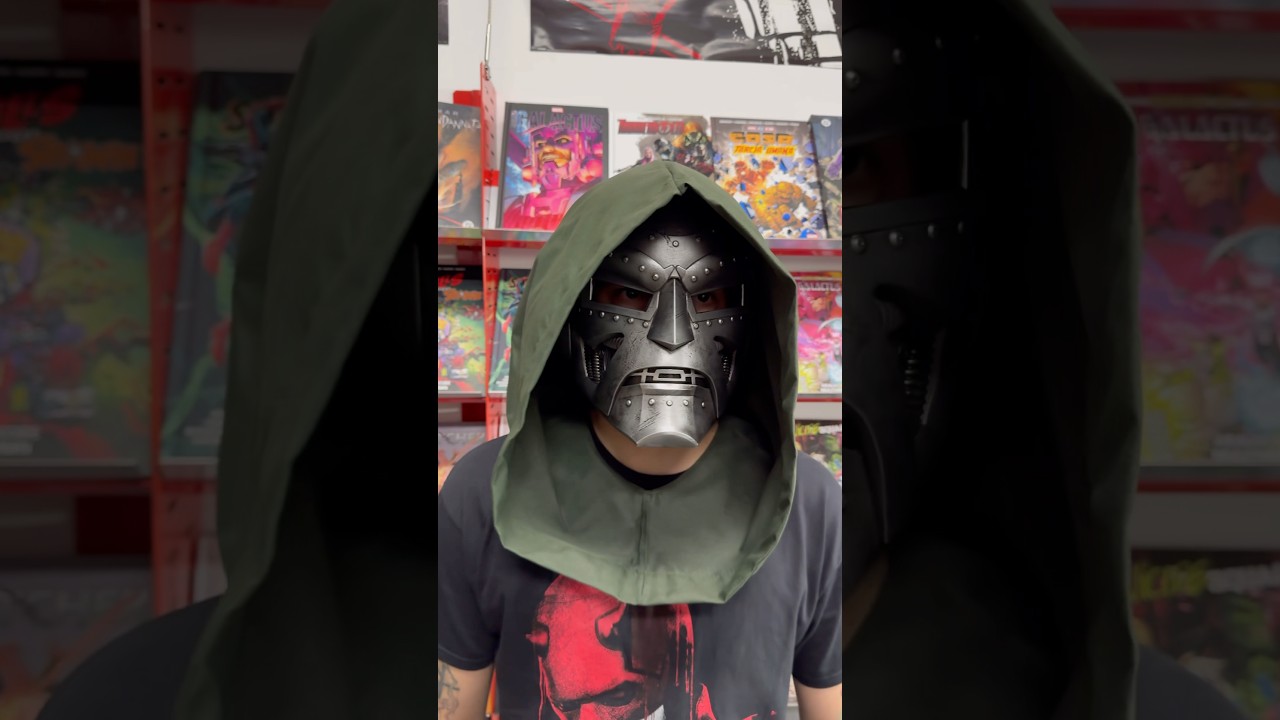 Doctor Doom Helmet Unboxing Hasbro Marvel Legends Series #iosonounvirtuale #doctordoom #hasbro #top