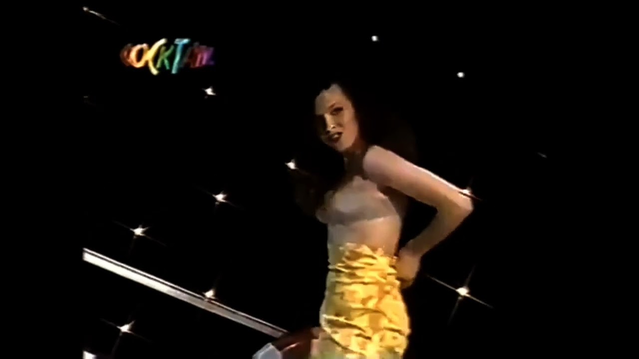 Sandra Cruz lindona- trecho do programa cocktail do sbt- vídeo aprimorado por IA