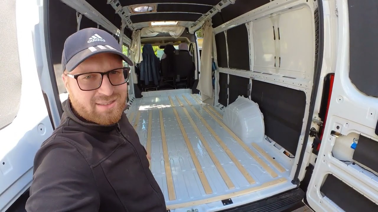 Camper Ausbau - Tag 16-19 Wir bauen die Unterkonstruktion und d&auml;mmen den Fu&szlig;boden