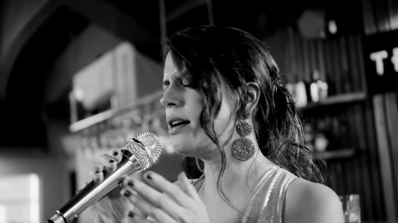 Casi Te Creo - Maria Cristina Plata (En Vivo)