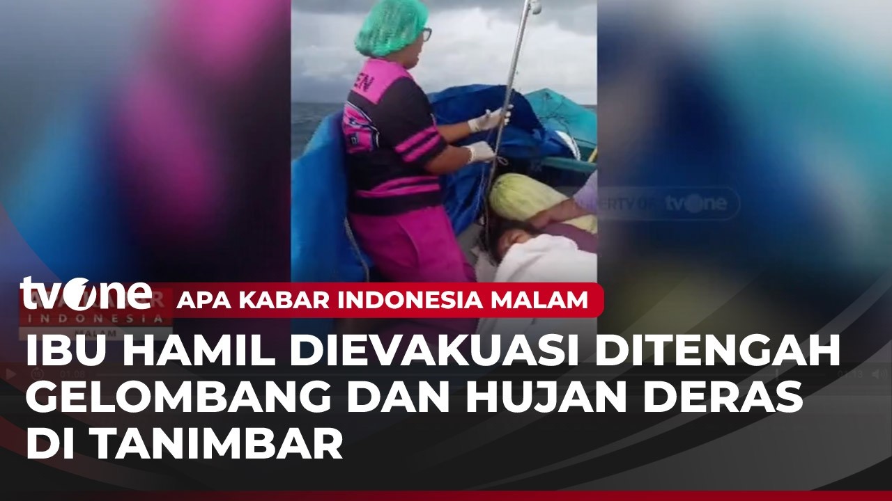 Evakuasi Dramatis Ibu Hamil di Tengah Gelombang Tinggi dan Hujan Deras | AKIM