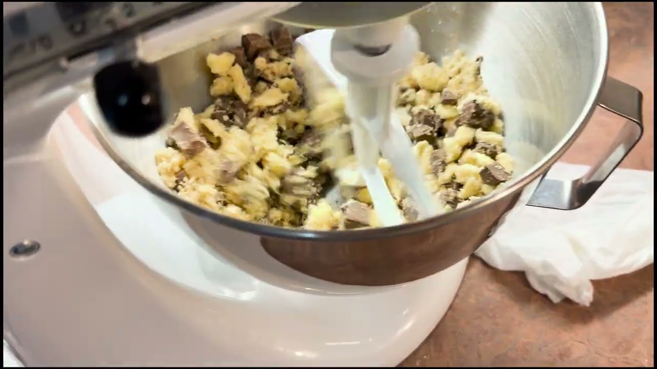 We Made A Milk Chocolate Chunk Cookie For Our Cookie Business [VLOG]