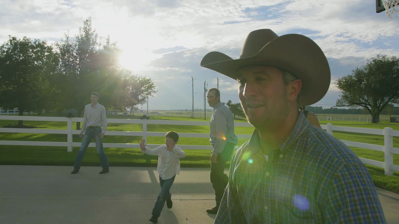 Steven Adams is a full-time pro basketball player, and a rancher for the day.