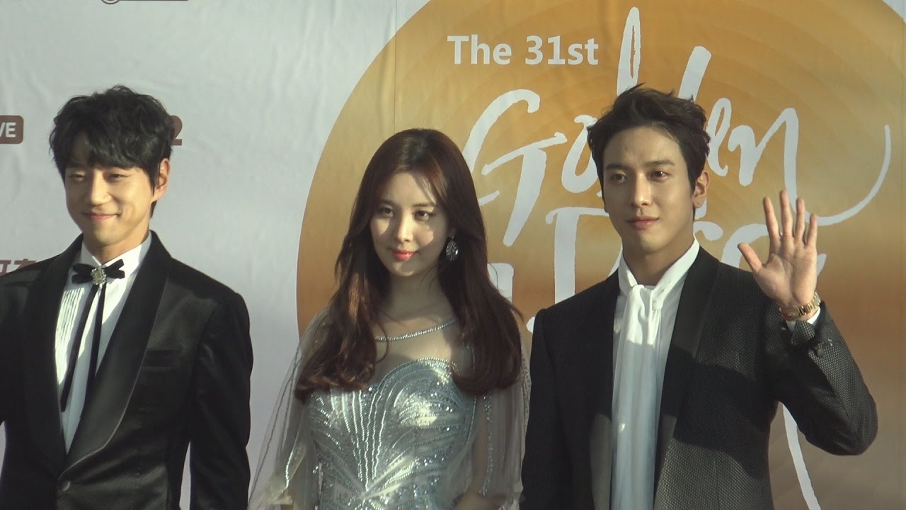 서현x정용화 '우결'커플 6년만에 재결합? 황치열 재치있는 입담(골든디스크)