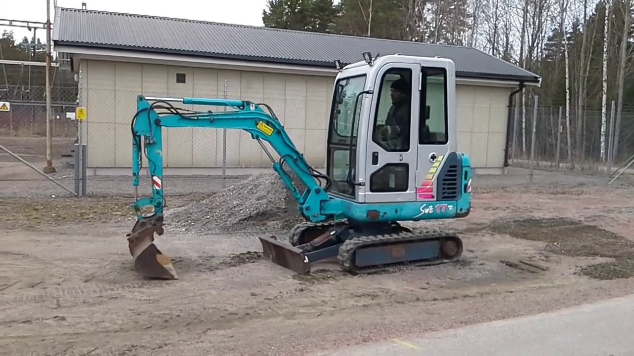 Klaravik.se - Minigrävare SUNWARD SWE 17 S med skopa