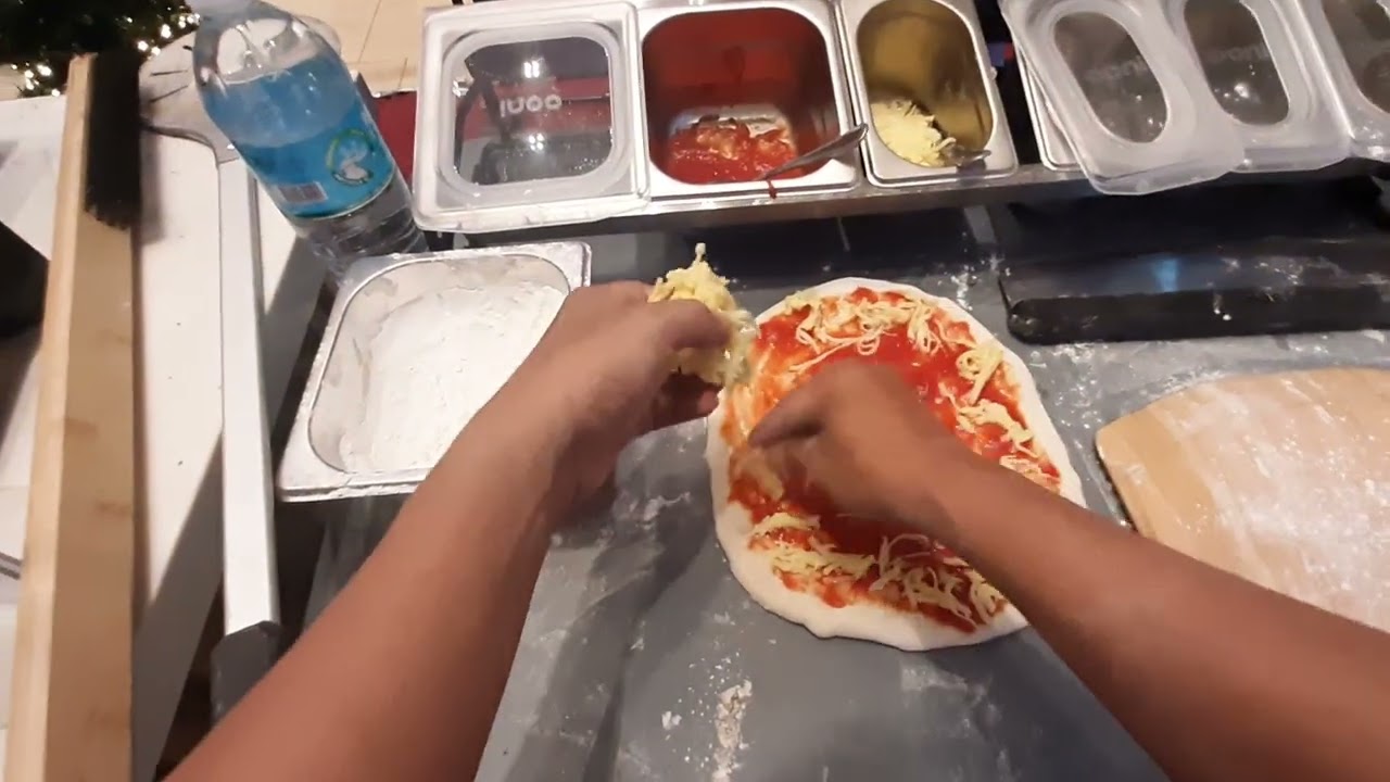 Cheese Pizza in the Ooni Volt 2