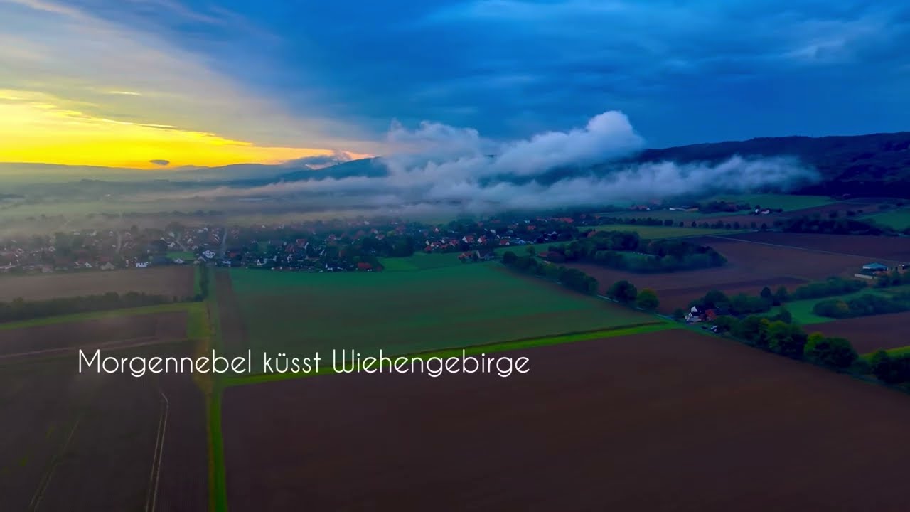 Morgennebel k&uuml;sst Wiehengebirge, magische Momente im Mindener Land.