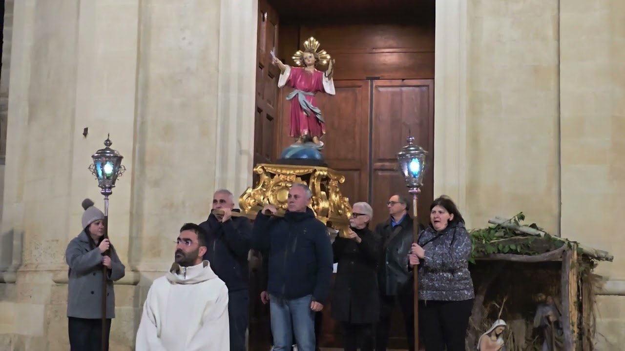Zollino (Lecce) avvio della processione di Gesù Bambino 6 gennaio 2026