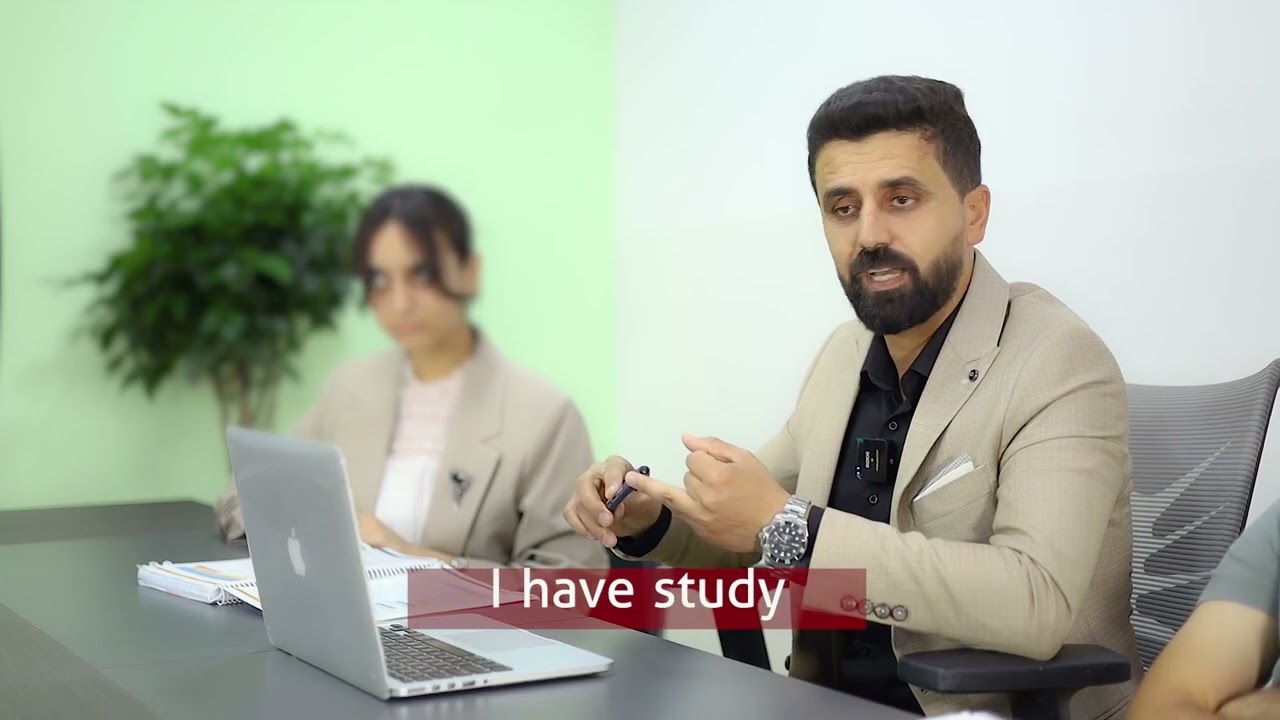 What are the Auxiliary Verbs ?