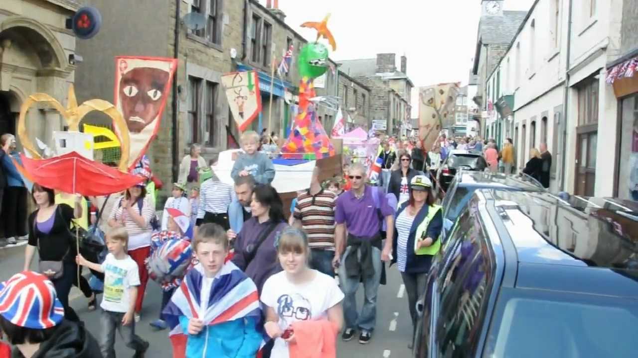 Bentham Jubilee procession - The largest flotilla ever assembled on dry land.