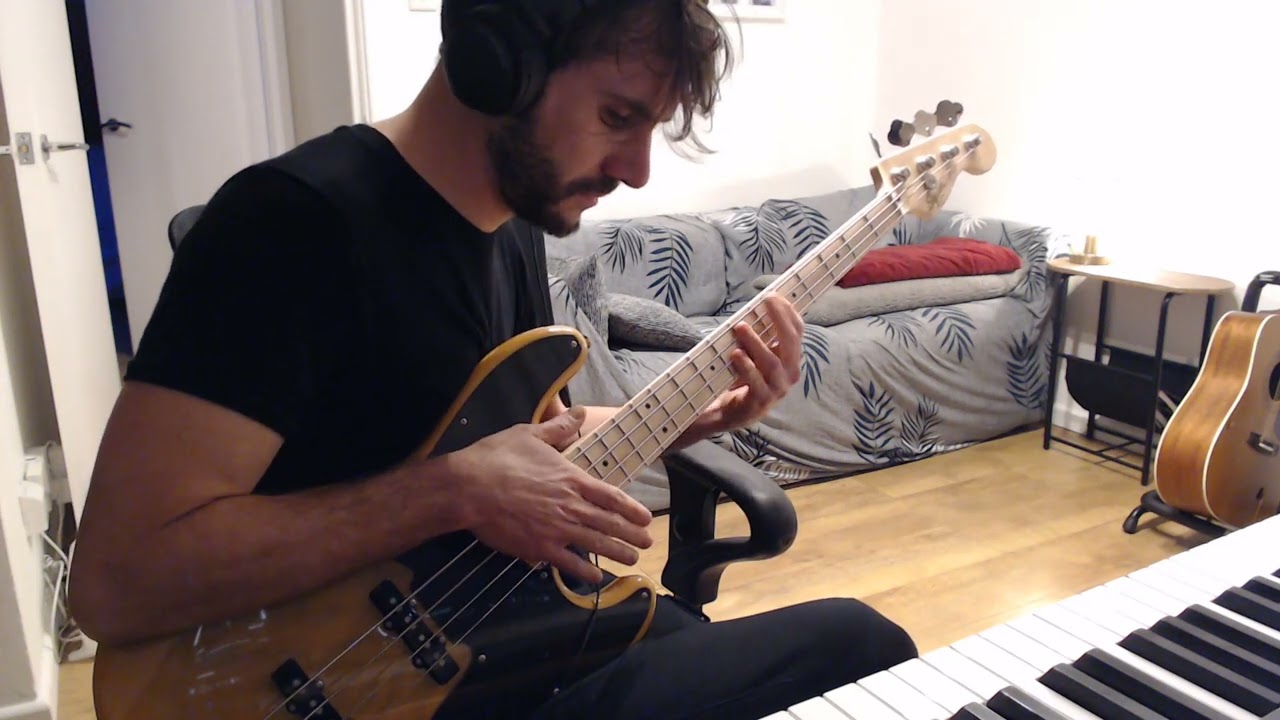 Friend of a Friend - The Smile (Bass Cover)