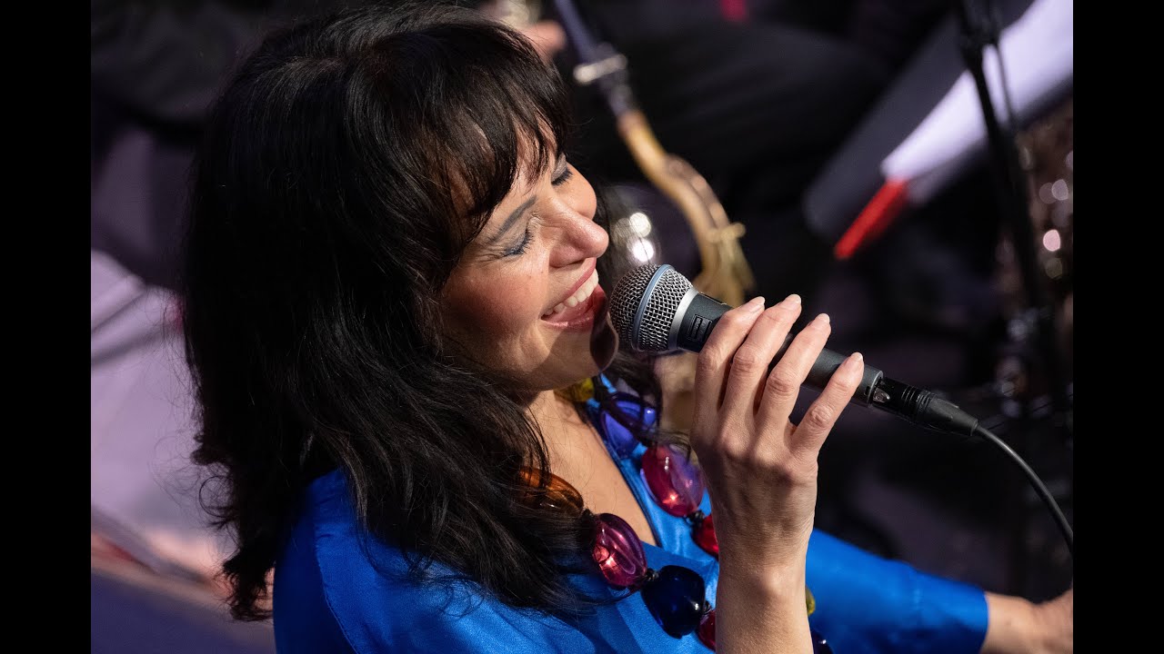 Zurich Jazz Orchestra feat. Viviane de Farias - «Dindi» (Jobim, arr. Partyka)