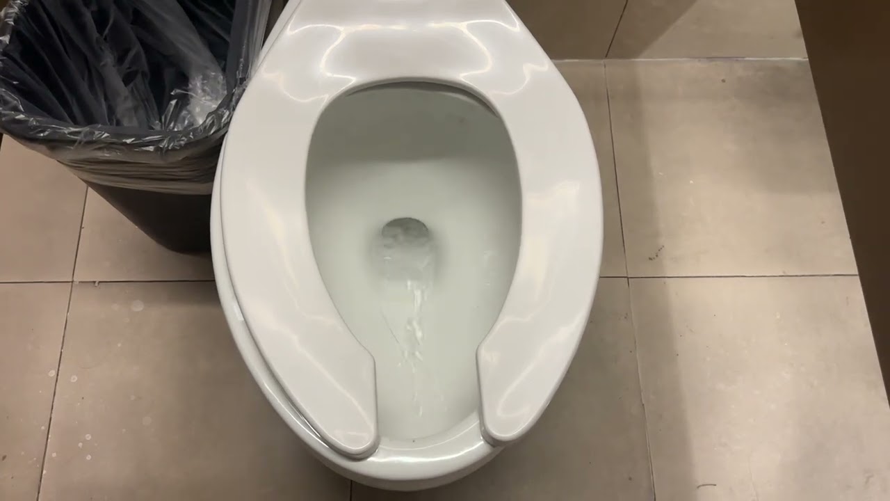[614] Kohl's Restroom